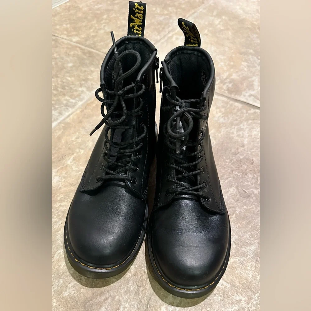 Dr. Martens - Picture 7 of 8